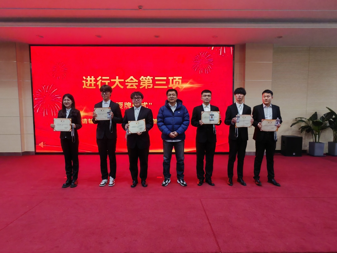 bbdc7b7db33abc8c86df14884bcad17.jpg